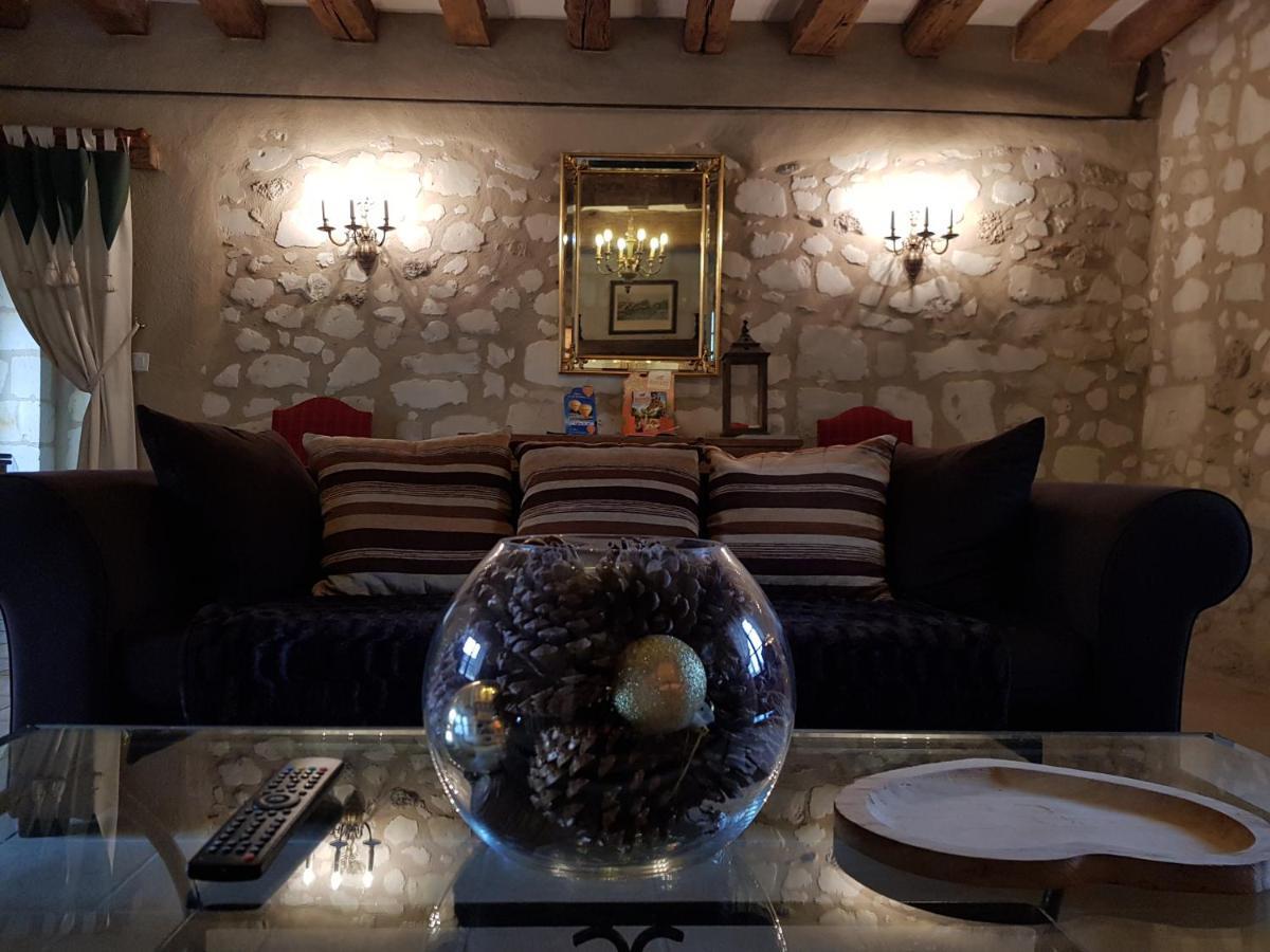 Chateau De Salvert - 4 Gites - 32 Personnes Neuillé Exteriör bild
