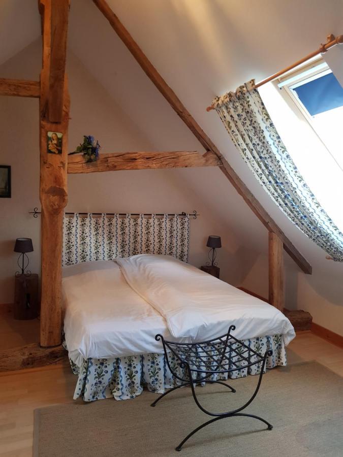Chateau De Salvert - 4 Gites - 32 Personnes Neuillé Exteriör bild